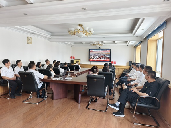 原图简讯：观盛会汲取奋进力量 勇担智能制造科研使命 - 副本.jpg
